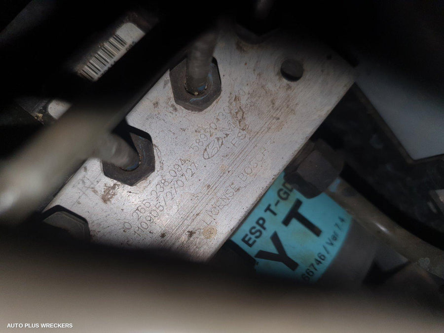 2011 Hyundai I45 F Bar Reinforc Brack