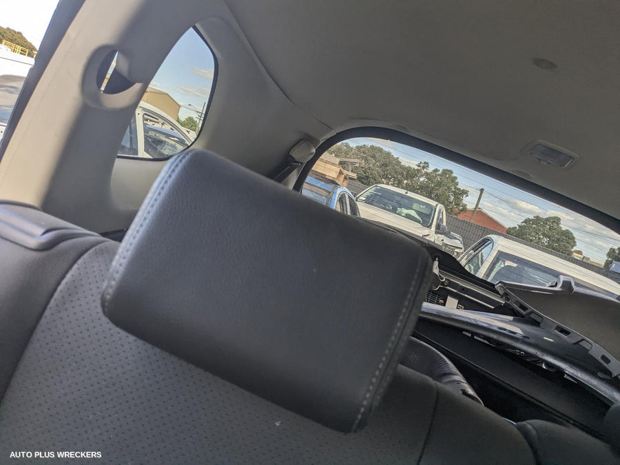 2017 Mitsubishi Outlander Seatbelt Stalk