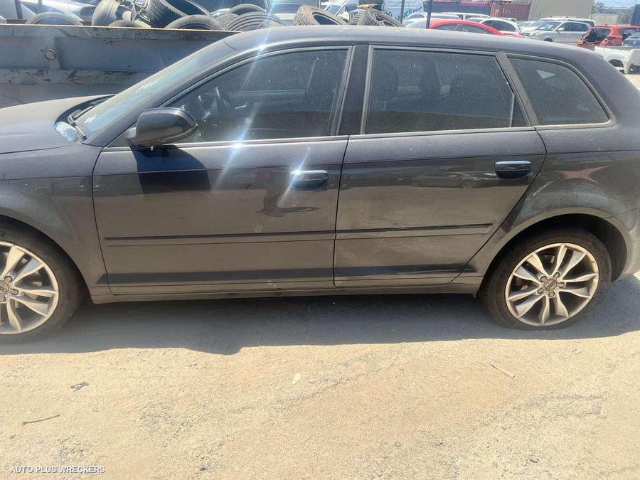 2011 Audi A3 Left Rear Door Sliding