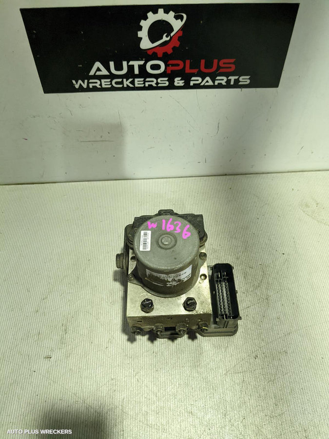 2011 Hyundai I40 Abs Pump Modulator