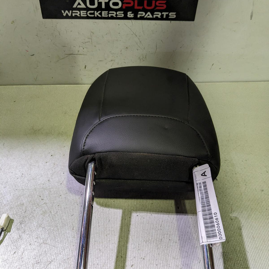 2017-2023 Jeep Compass Headrest