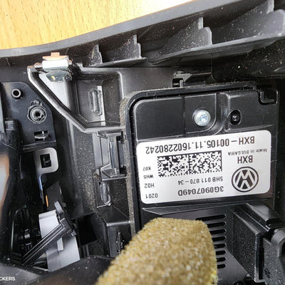 2016-2024 Volkswagen Tiguan Console