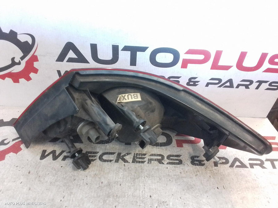 2009 Chrysler Sebring Left Taillight