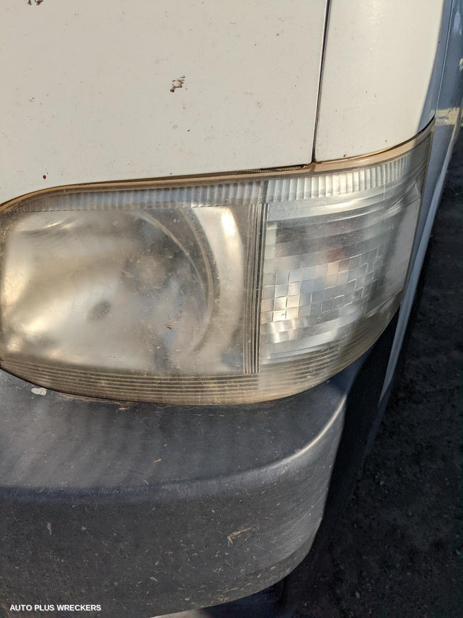 2011 Toyota Hiace Radio Cd Dvd Sat Tv