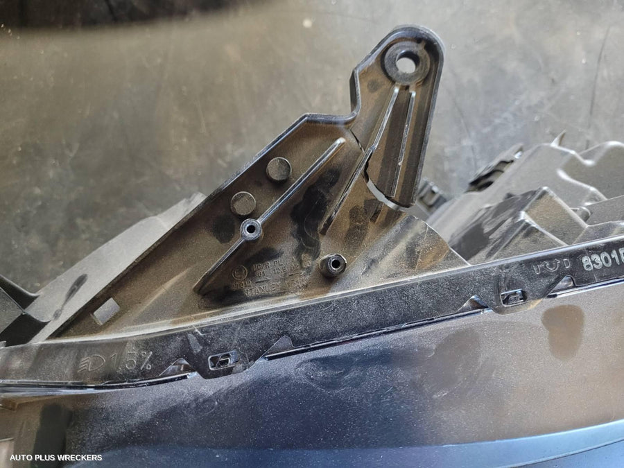 2021 Mitsubishi Pajero Left Headlamp