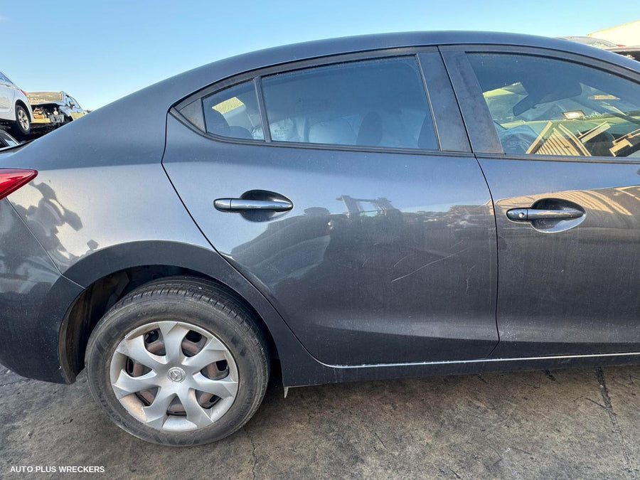 2013-2019 Mazda 3 Left Front Door Window