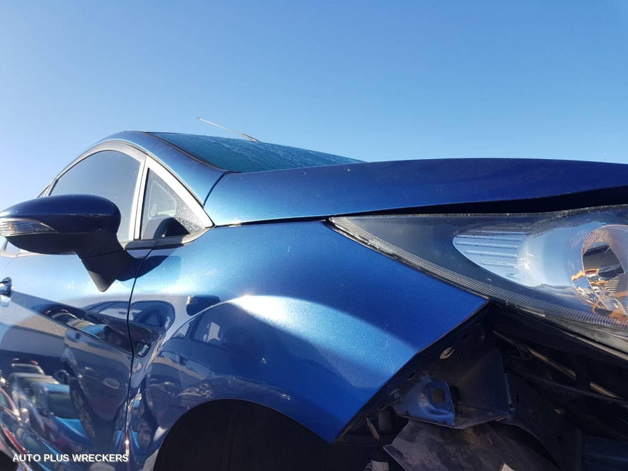 2009 Ford Fiesta Right Front Door