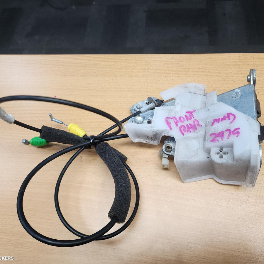 2007 Toyota Tarago Door Boot Gate Lock