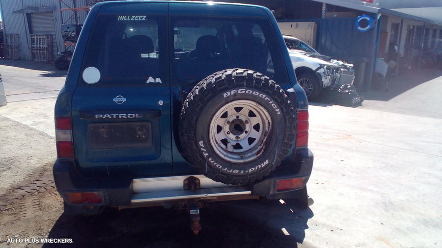 2000 Nissan Patrol Left Front Door Window