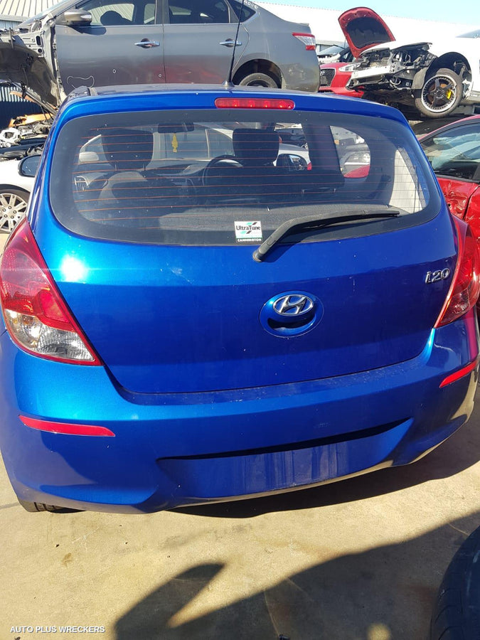2015 HYUNDAI I20 RIGHT FRONT DOOR WINDOW