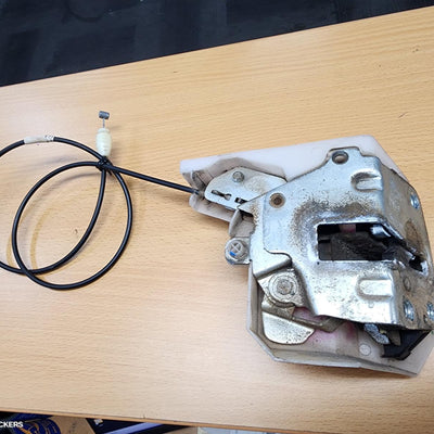 2007 Toyota Tarago Door Boot Gate Lock