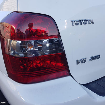 2004 Toyota Kluger Left Front Door