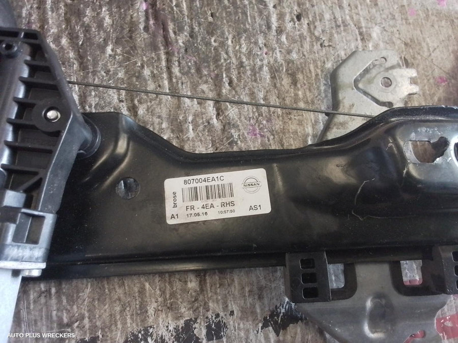 2017 Nissan Qashqai Right Front Window Reg Motor