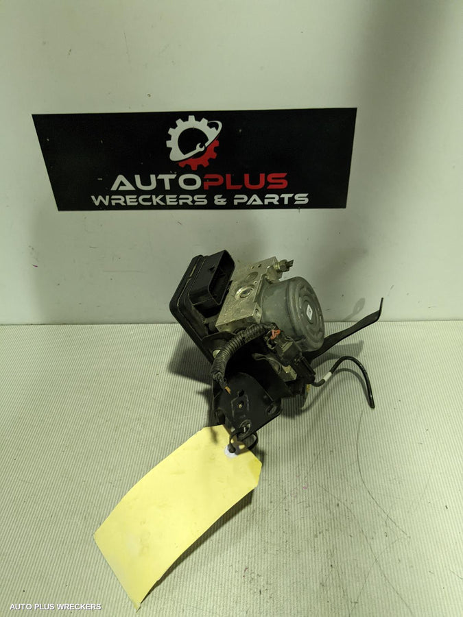 2012-2015 Mitsubishi Outlander Abs Pump Modulator