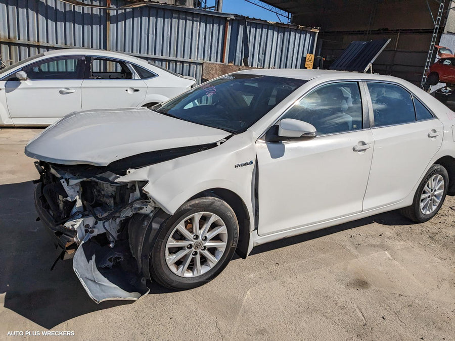 2014 Toyota Camry Door Boot Gate Lock