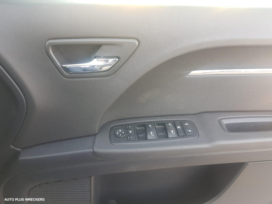 2010 Dodge Journey Left Indicator Fog Side