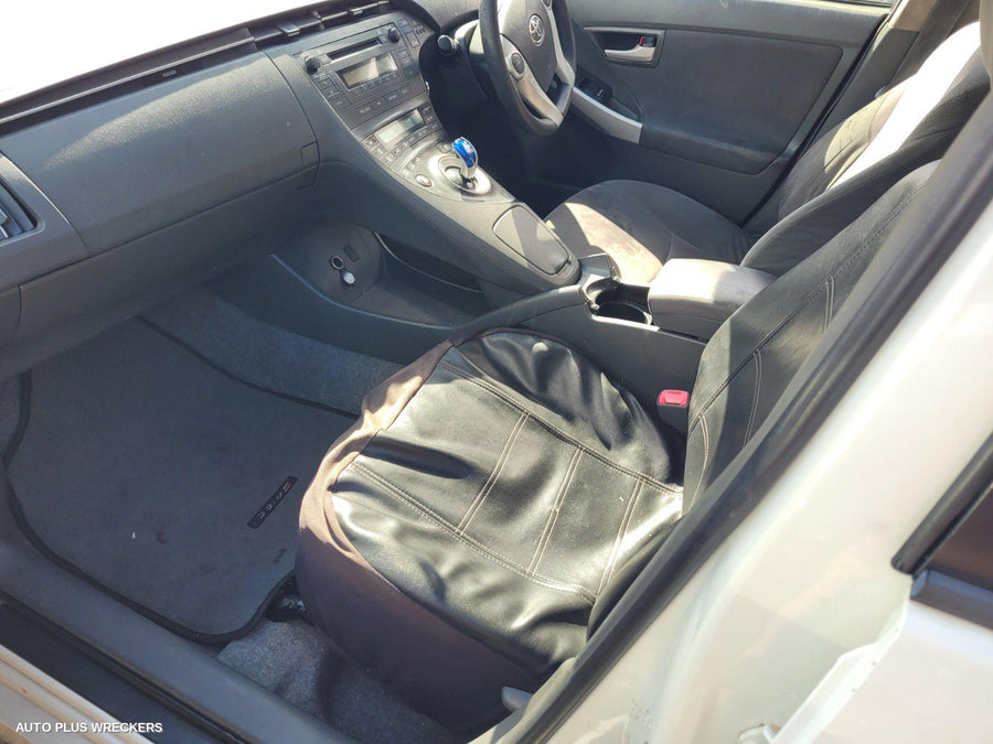 2010 Toyota Prius Left Door Mirror