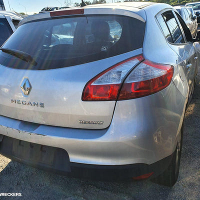 2012 Renault Megane Left Guard