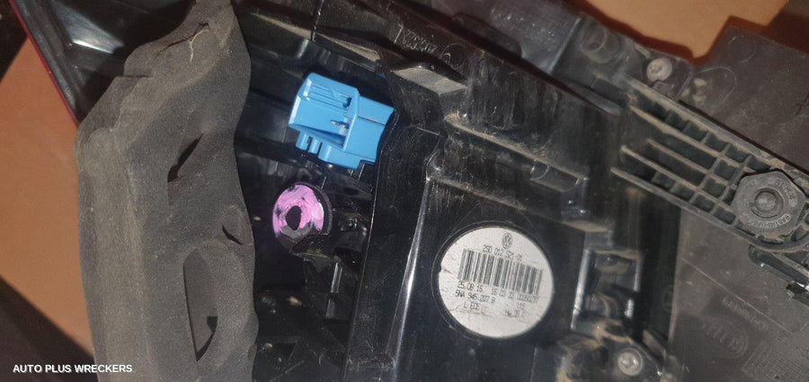 2016 VOLKSWAGEN TIGUAN LEFT TAILLIGHT