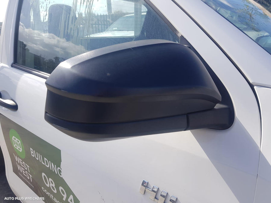 2019 Toyota Hilux Instrument Cluster