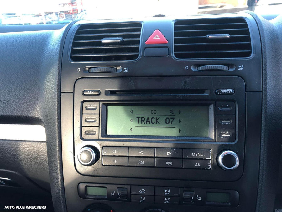 2006 Volkswagen Jetta Rear Garnish