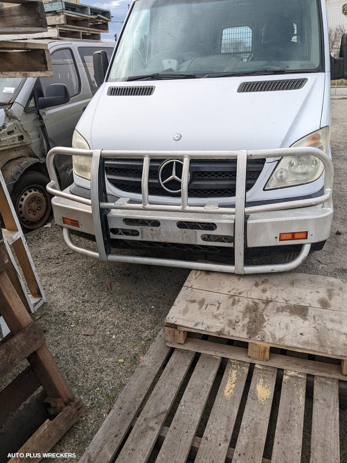2011 Mercedes Sprinter Sunvisor