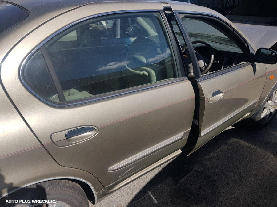 2003 Nissan Maxima Sunvisor