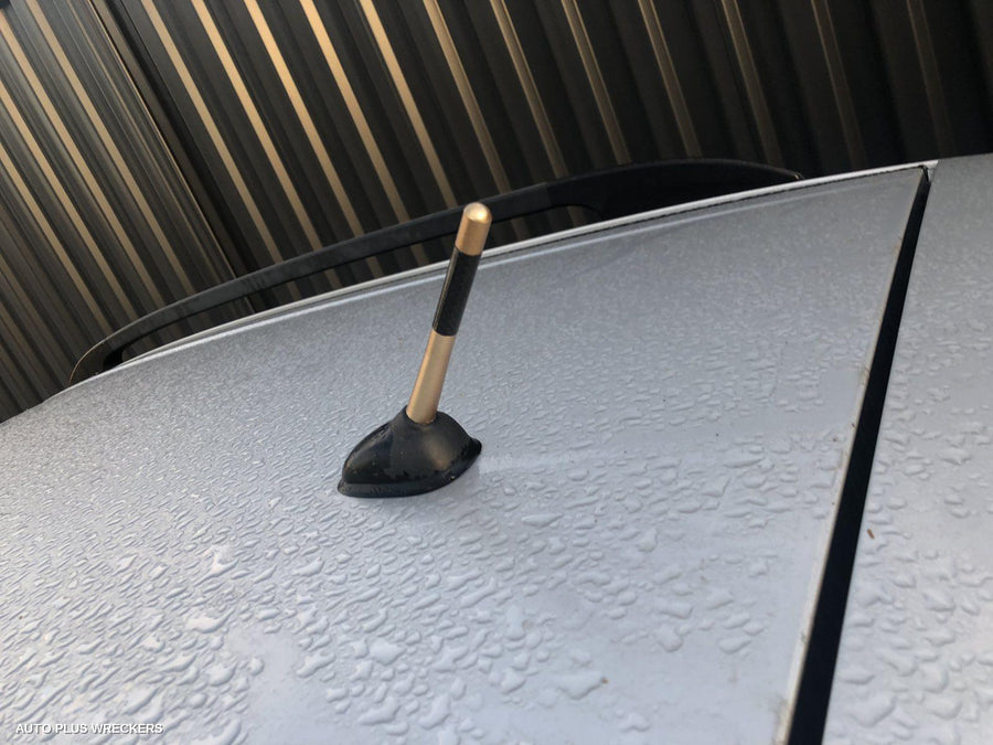 2009 Suzuki Sx4 Left Front Door