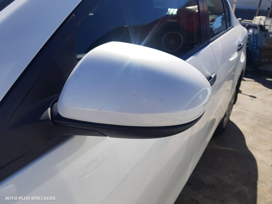 2011 Mazda 3 Left Front Door Window