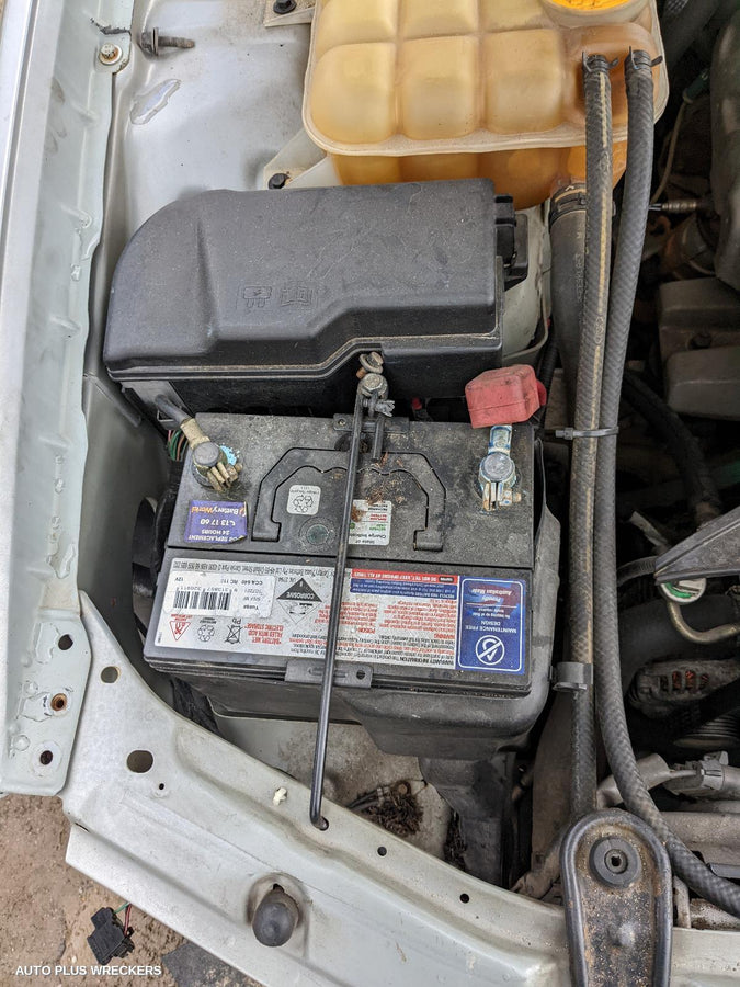 2007 FORD FAIRLANE LEFT FRONT DOOR