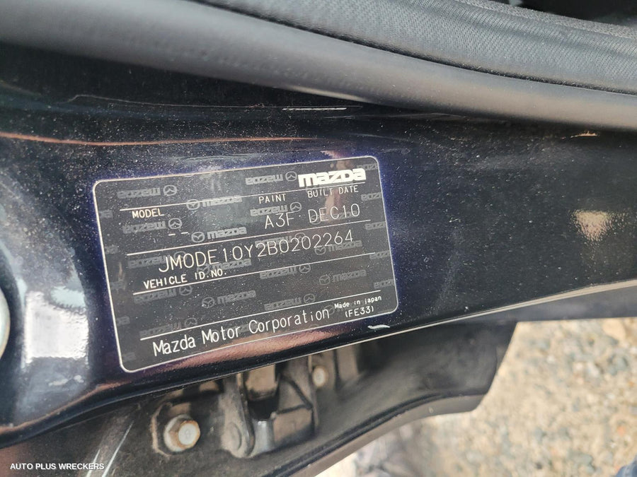 2011 MAZDA 2 OVERFLOW BOTTLE