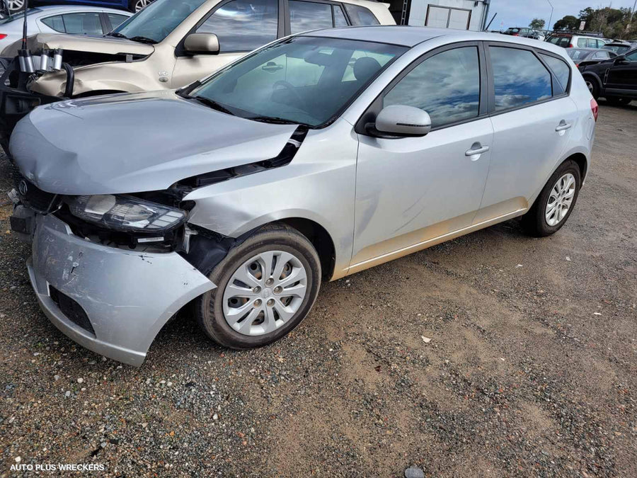 2013 Kia Cerato Parcel Shelf Cargo Blind