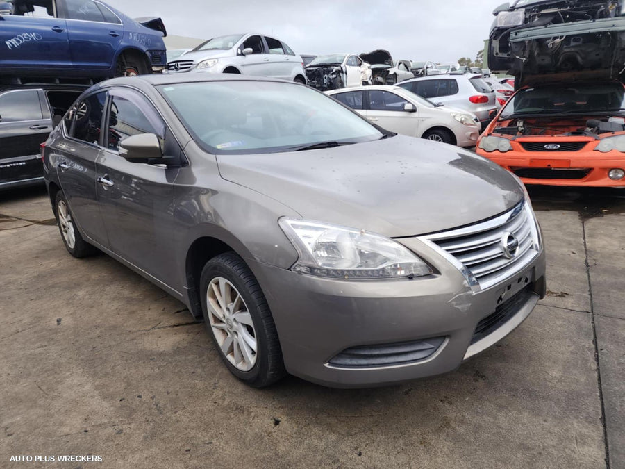 2012-2017 Nissan Pulsar Right Headlamp