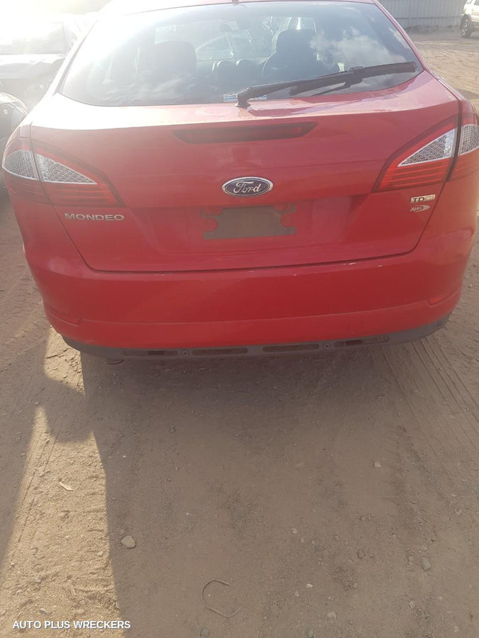 2007 Ford Mondeo Left Guard