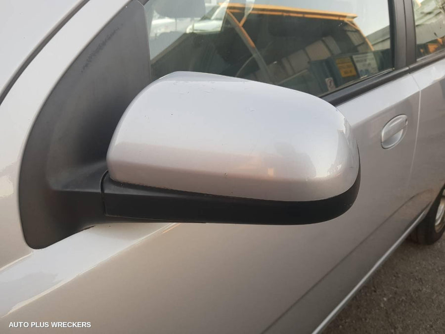 2010 Holden Barina Right Front Window Reg Motor