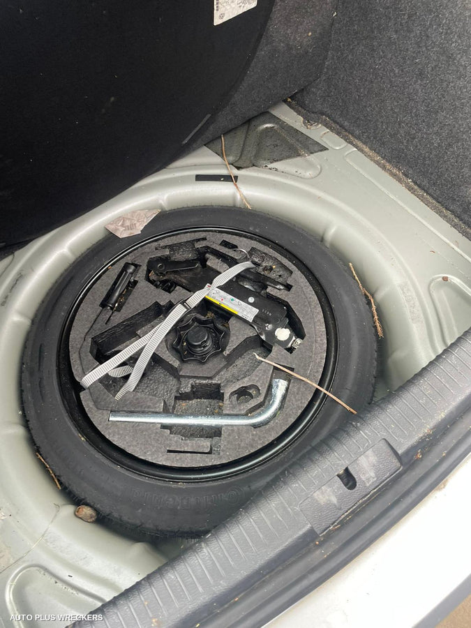 2012 Volkswagen Golf Door Boot Gate Lock