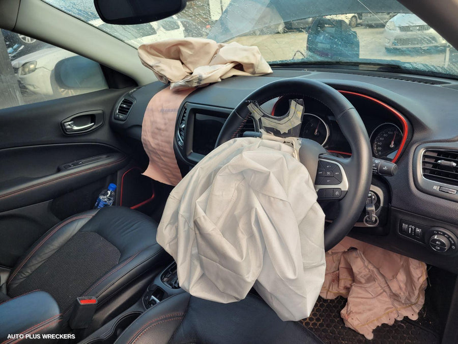 2018 Jeep Compass Right Front Door