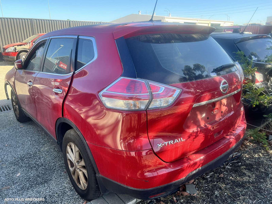 2016 Nissan Xtrail Left Door Mirror