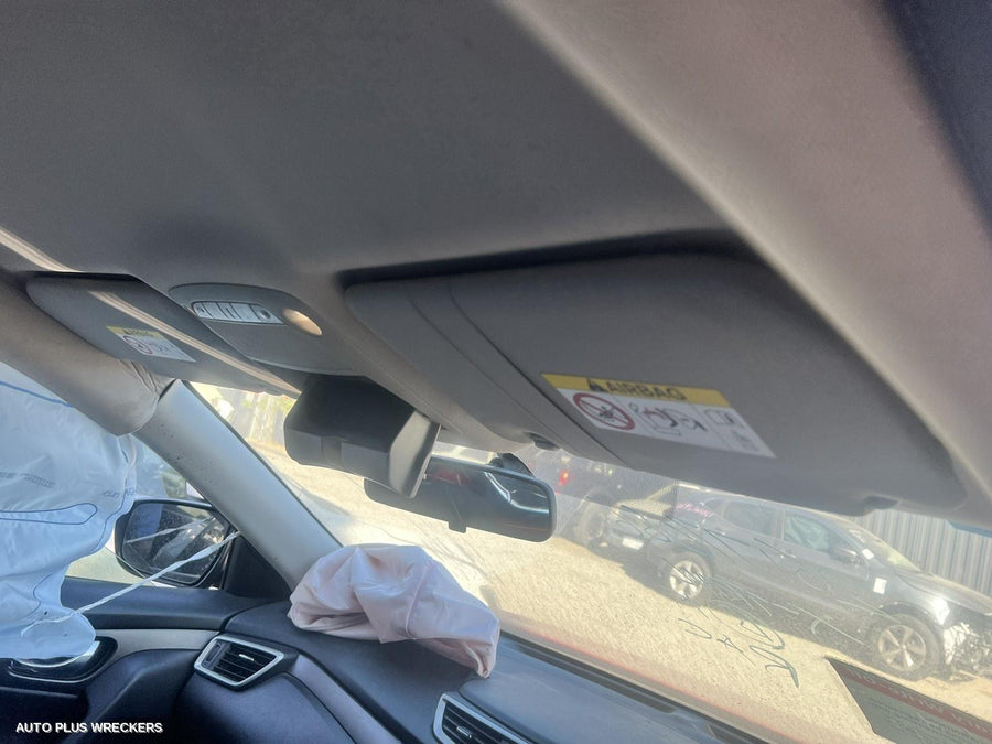 2016 Nissan Xtrail Left Door Mirror