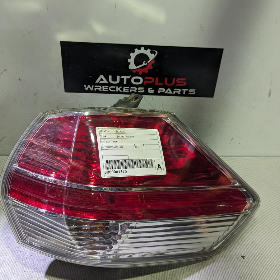 2014-2017 Nissan Xtrail Right Taillight