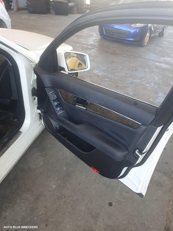 2011 Mercedes C Class Right Front Door