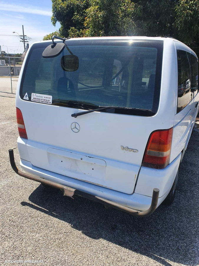 2004 Mercedes Vito Left Indicator Fog Side