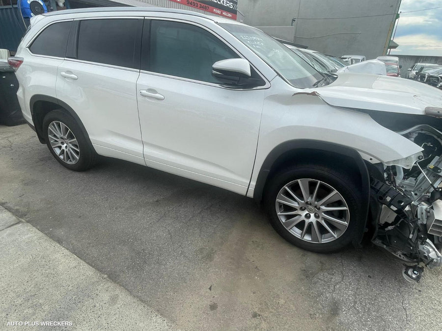 2015 Toyota Kluger Left Rear Door Window