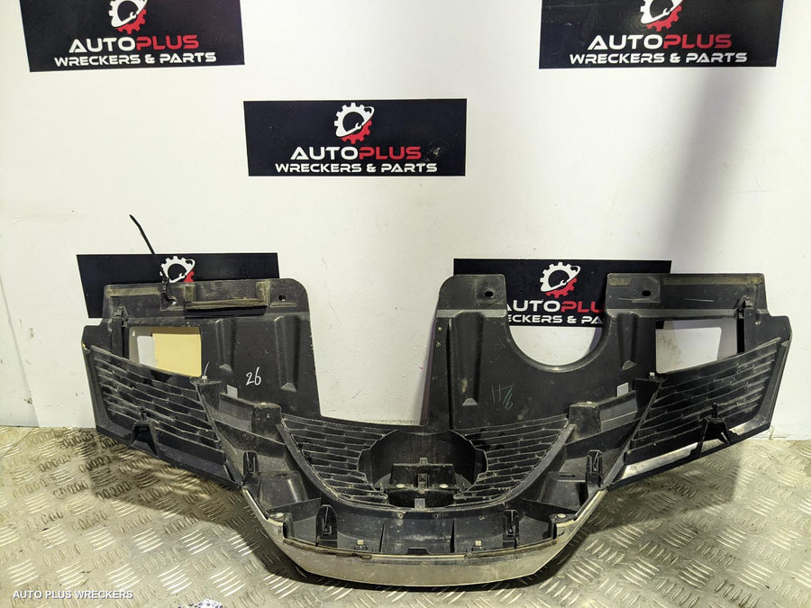 2014 Nissan Xtrail Grille