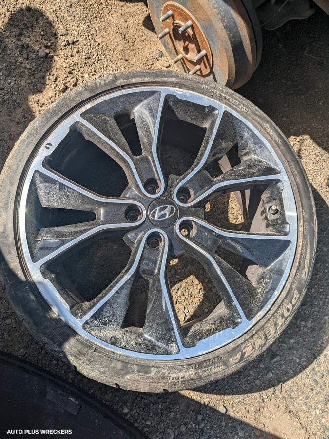 2018 Hyundai I30 Left Front Door