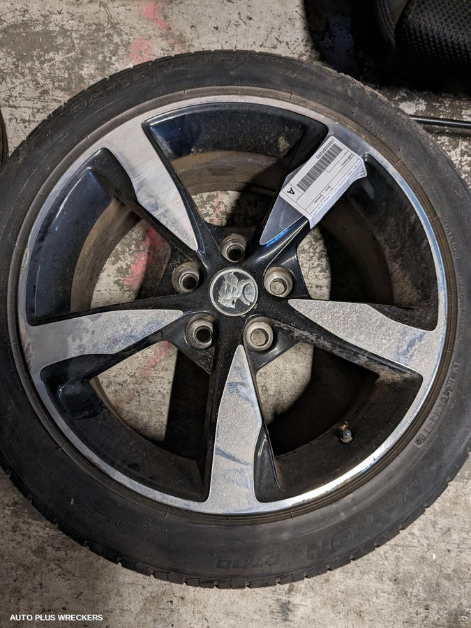 2015 Holden Commodore Wheel Mag