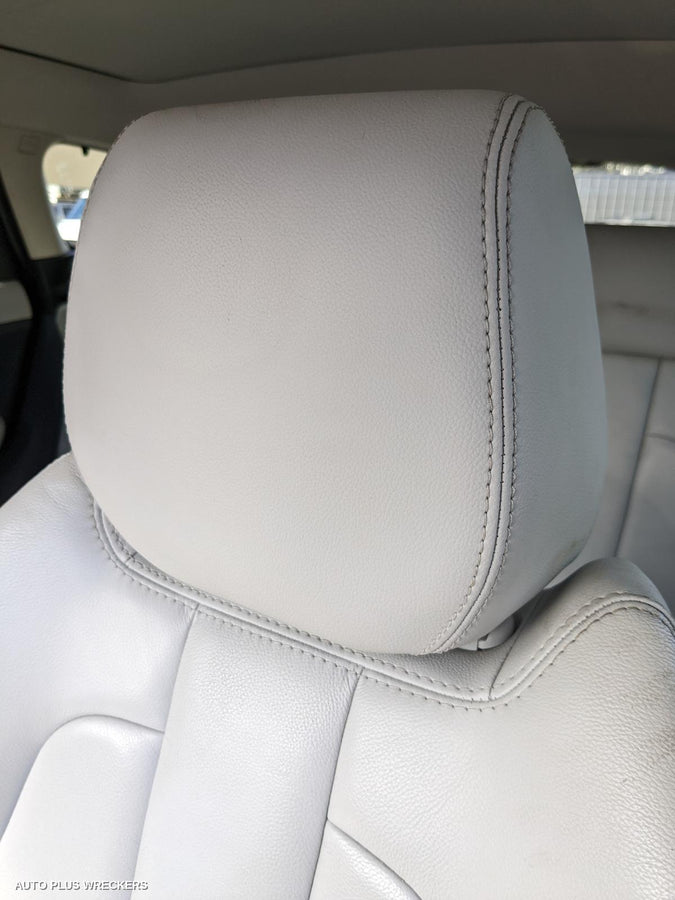 2012 LAND ROVER RANGEROVER EVOQUE LEFT DOOR MIRROR