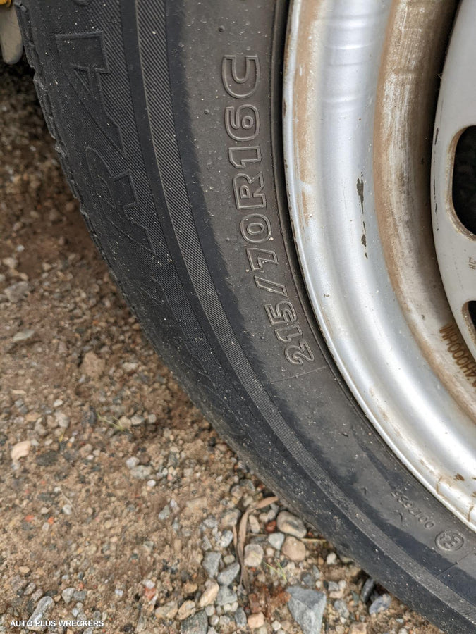 2010 Hyundai Iload/imax Right Guard