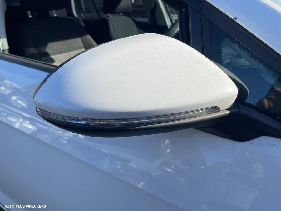 2015 Volkswagen Golf Fan