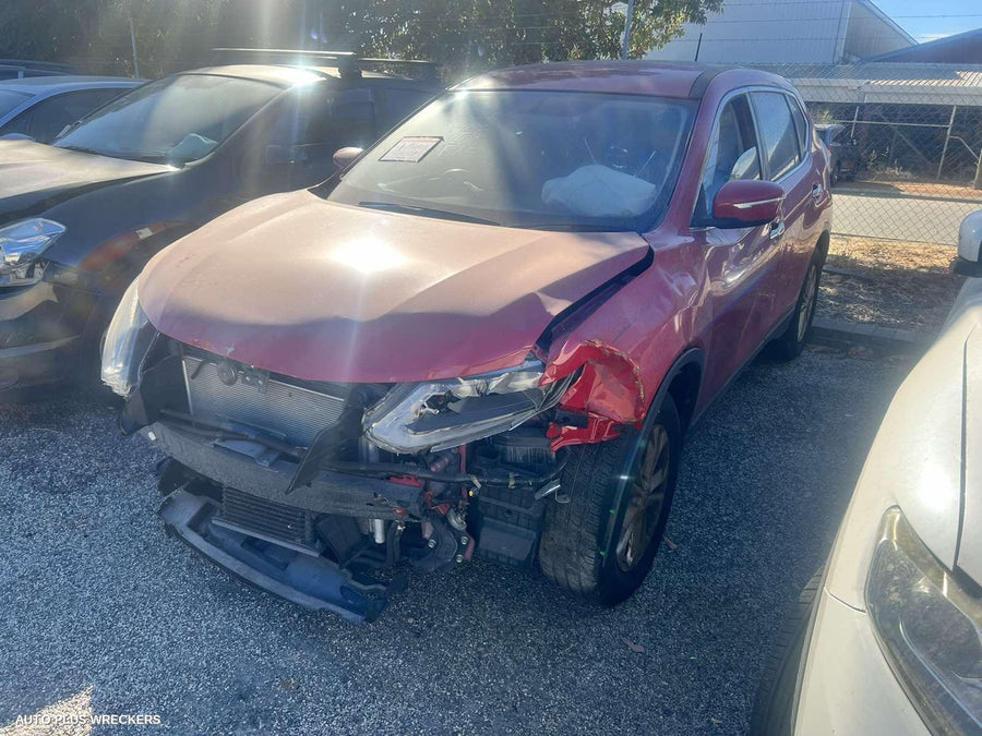 2016 Nissan Xtrail Left Door Mirror